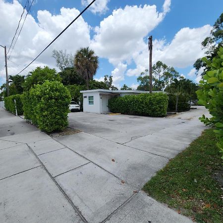 Private Aparment Studio In The Hard Of Miami Unit # 6 Opa-locka Экстерьер фото