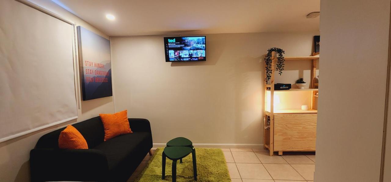 Private Aparment Studio In The Hard Of Miami Unit # 6 Opa-locka Экстерьер фото