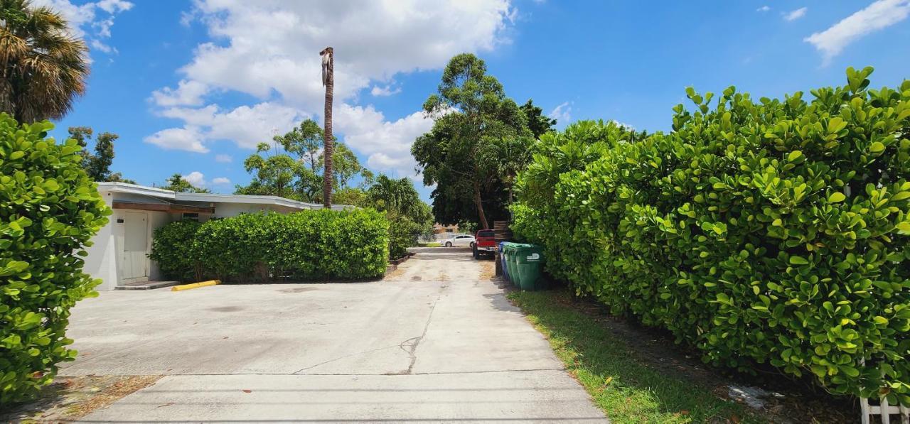 Private Aparment Studio In The Hard Of Miami Unit # 6 Opa-locka Экстерьер фото